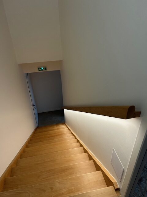 RAMBARDE ESCALIER RUBAN LED